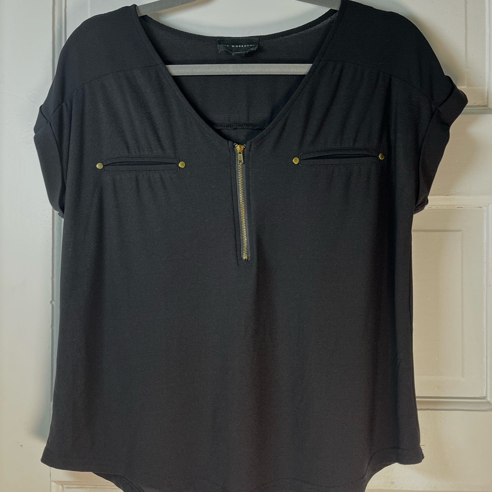 The Workshop  Clothing Black Boxy Short Sleeve Blouse